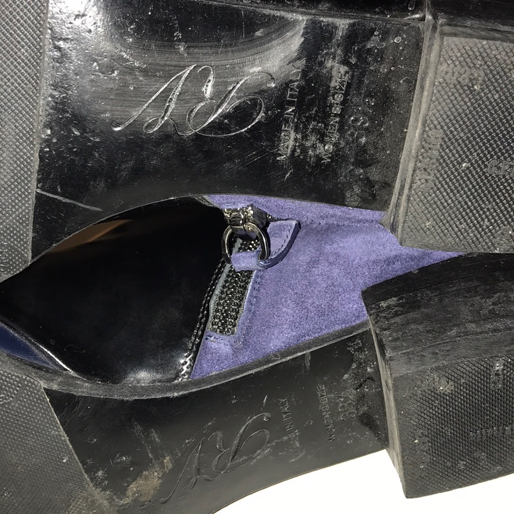 Roger Vivier  Chelsea Ankle Boots - Picture 8 of 8